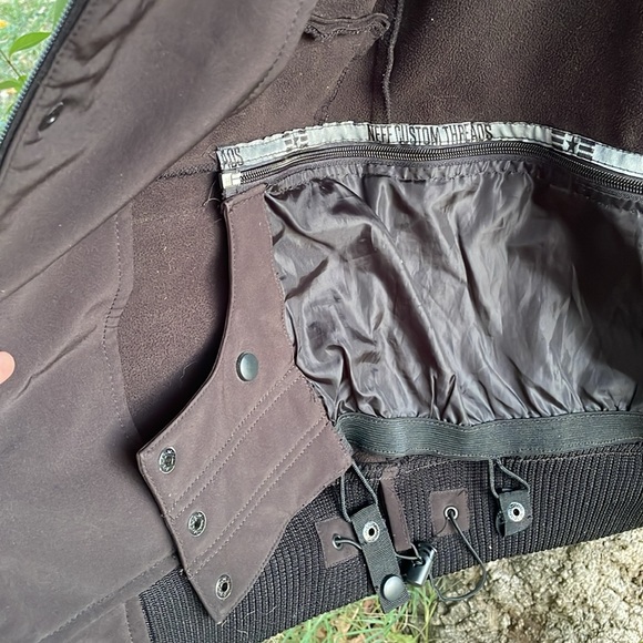 Neff Custom Threads Sarge Soft Shell Winter Snowboarding Jacket - Picture 6 of 7